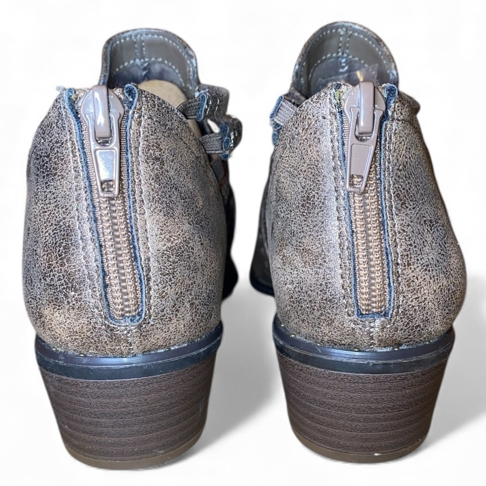 TRUE CRAFT “Epic” Cut Out Shortie Ankle Booties in Pewter-Brown Size 7-1/2 - Picture 4 of 6